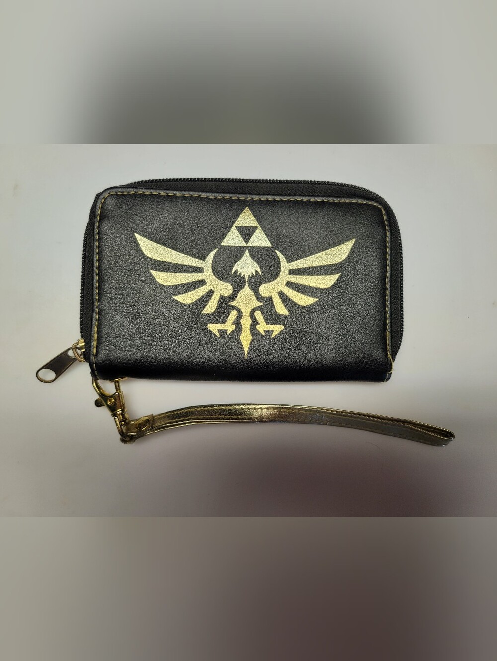 Black and Gold Gaming Zip Wallet with Zelda Triforce Emblem